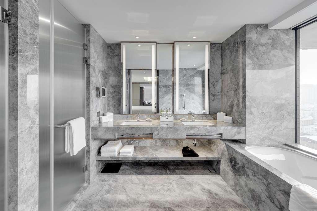 Doubletree By Hilton Taipei Zhongshan Exteriör bild
